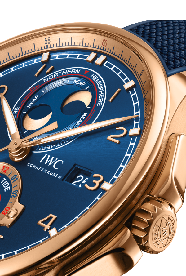 PORTUGIESER YACHT CLUB MOON & TIDE