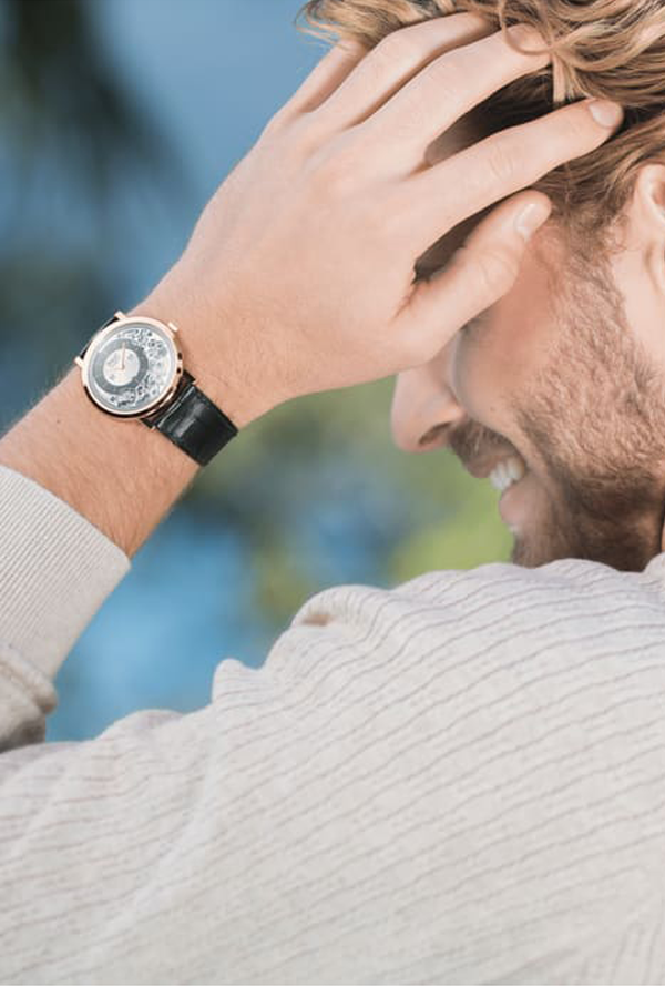 ALTIPLANO ULTIMATE AUTOMATIC WATCH